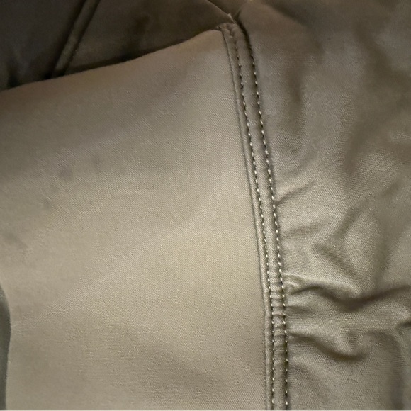 Lululemon dynamic movement 1/2 zip Green Fall School Football - Picture 8 of 14